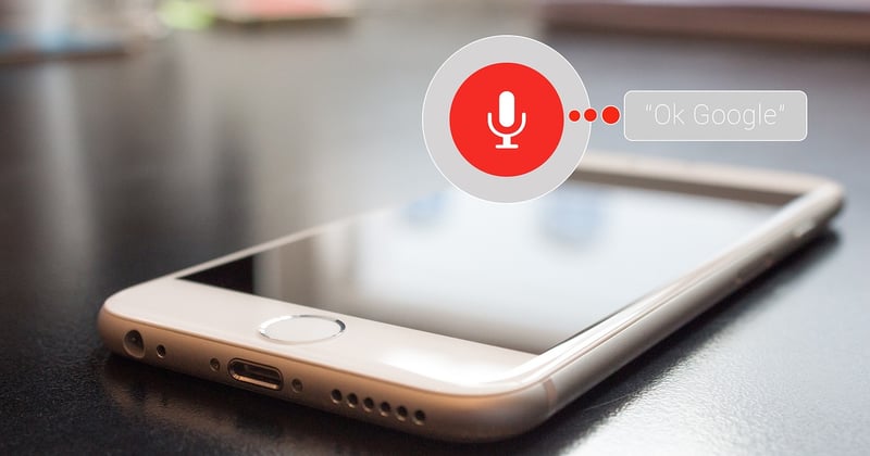 Comment écrire pour la recherche vocale en français et booster votre visibilité