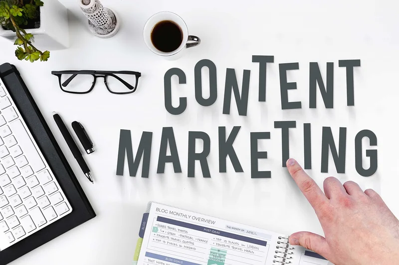 Contenu et pertinence : ce que Google récompense vraiment